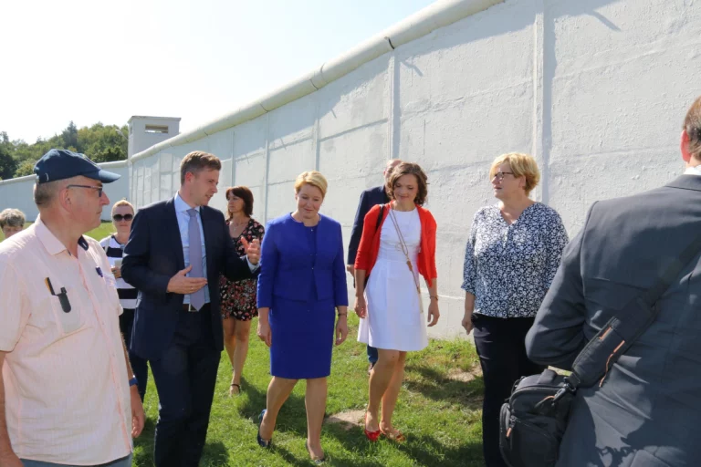 Bundesfamilienministerin in Mödlareuth