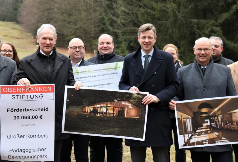 Großer Kornberg: Förderbescheide vorgestellt