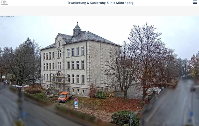 Baustellenkamera zeigt vorbereitende Maßnahmen der Klinikerweiterung in Münchberg