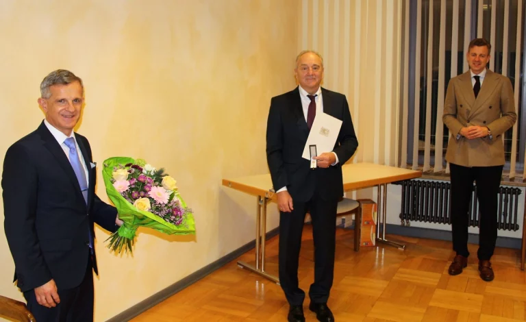Ehrenzeichen des Ministerpräsidenten für Horst Laubenzeltner