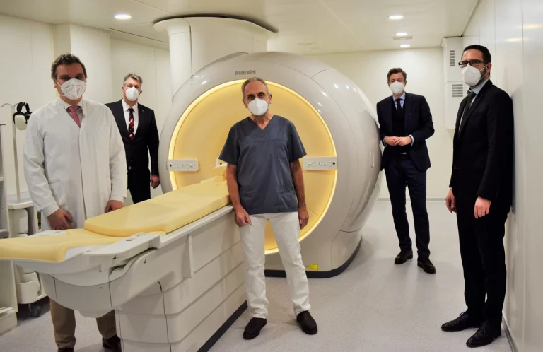 Kernspintomographie – Hochmoderne MRT-Diagnostik in Münchberg