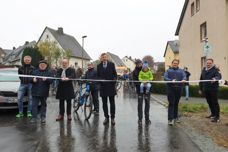 Neuer Geh- und Radweg zwischen Sparneck und Weißdorf eingeweiht