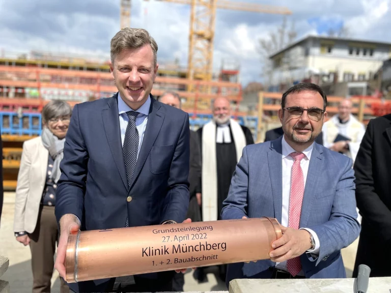 Grundsteinlegung zur Erweiterung der Klinik Münchberg: