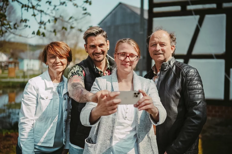 Deutsch-Deutsches Museum Mödlareuth bei Facebook und Instagram