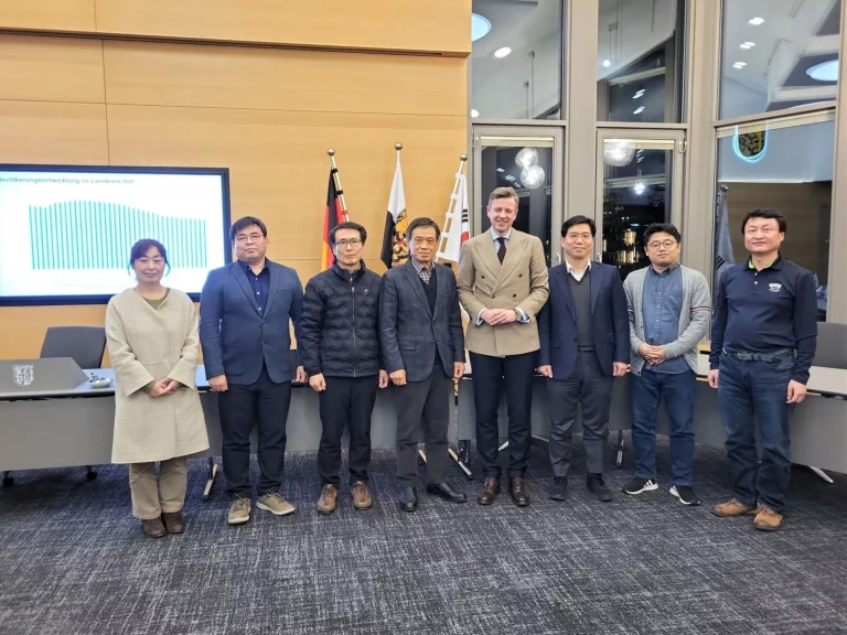 Delegation aus Südkorea besucht Landkreis Hof