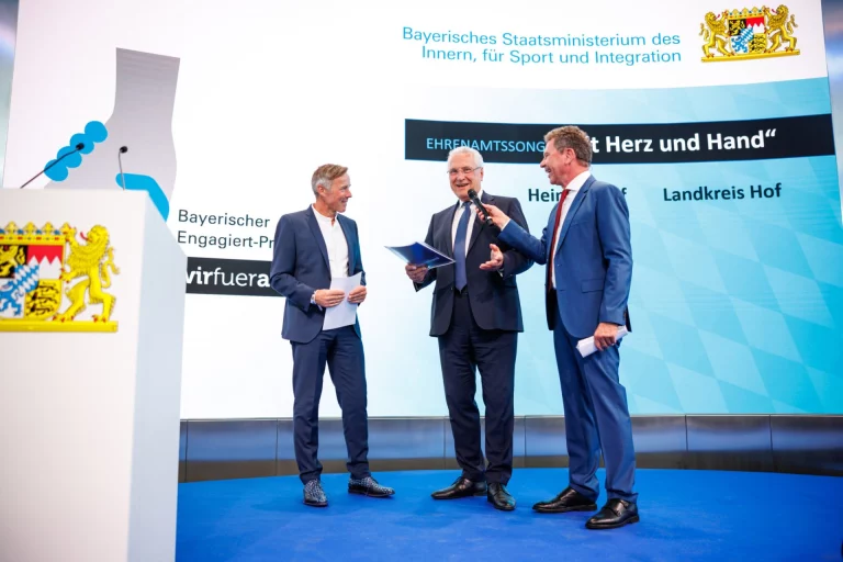 München: Ehrenamtssong von Innenminister Herrmann ausgezeichnet
