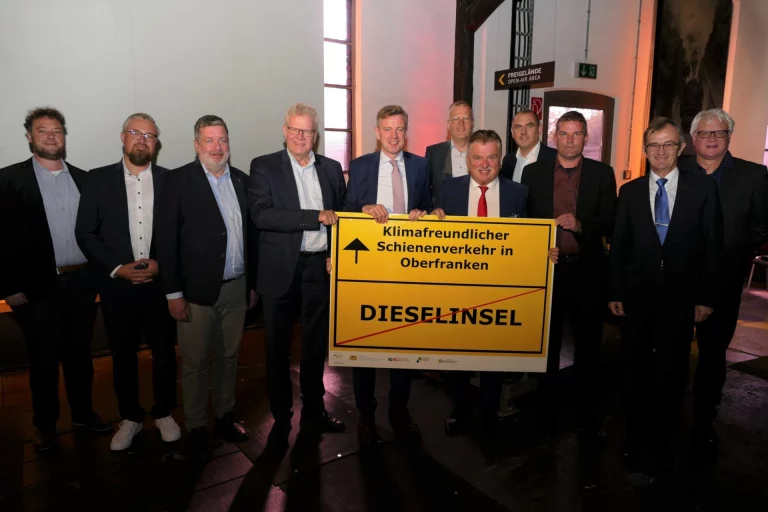 Dieselbetrieb im Schienenverkehr soll enden: Künftig Akku-Züge in Oberfranken