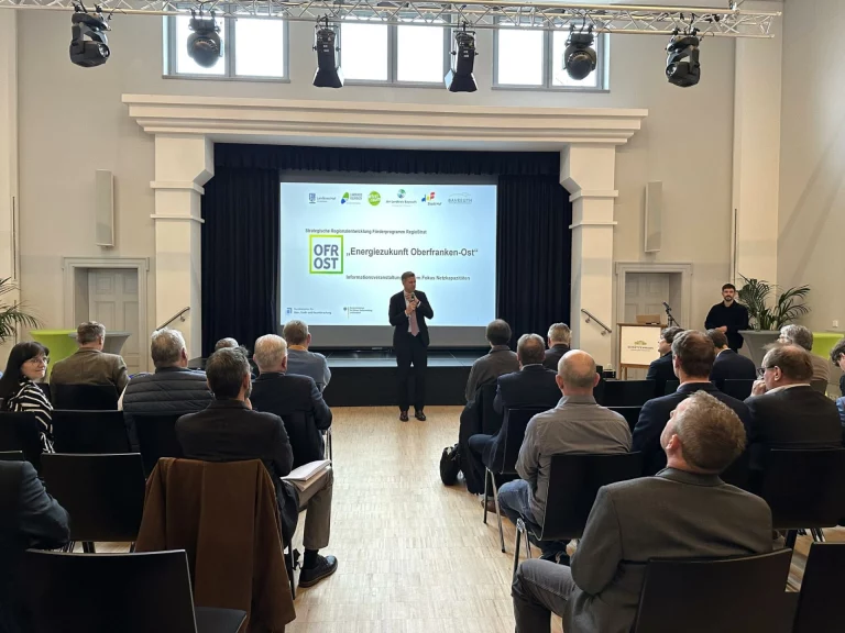 RegioStrat-Projekt „Energiezukunft Oberfranken-Ost“: Kommunen im Dialog über Energiezukunft und Netzausbau
